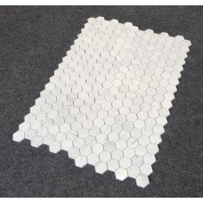 MOZAIKA BIANCO CARRARA HEXAGON DOSTĘPNA OD RĘKI 